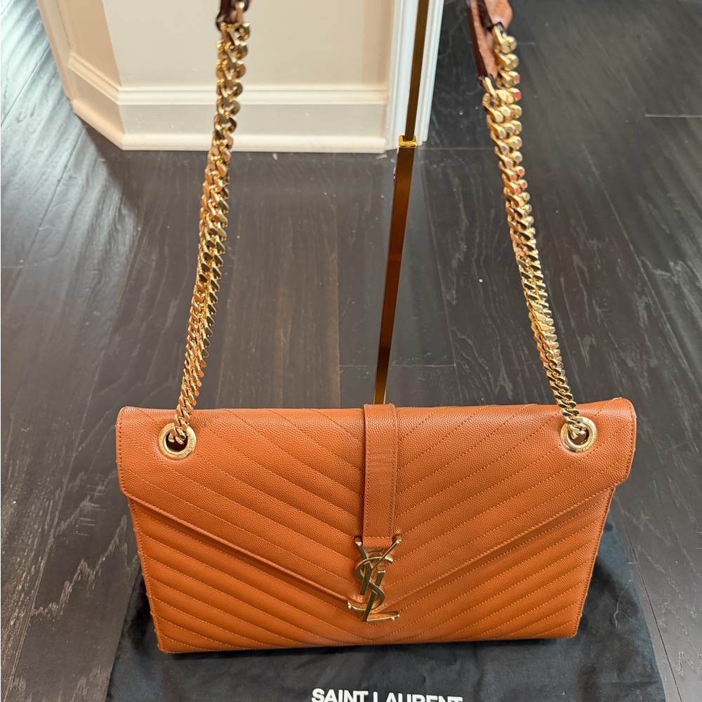 Saint Laurent Tan Leather large envelope Handbag - Picture 4 of 9